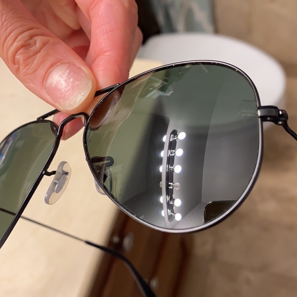 RayBan Black Aviators - Picture 4 of 7